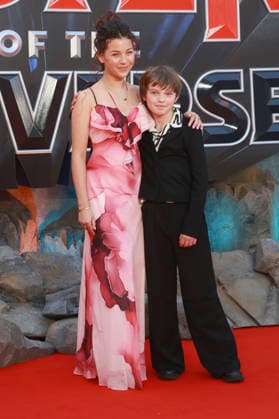 Eire Farrell und Artie Wilkinson-Hunt bei der Premiere des Kinofilms Masters of the Universe im Cineworld Leicester Square. London, 27.05.2026 *** Eire Farrell and Artie Wilkinson Hunt at the premiere of the movie Masters of the Universe at Cineworld Leicester Square London, 27 05 2026 Foto:xD.xJonesx xFuturexImagex universe_6512