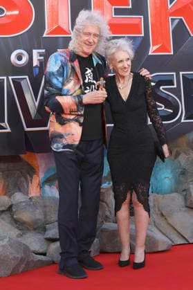 Brian May mit Ehefrau Anita Dobson bei der Premiere des Kinofilms Masters of the Universe im Cineworld Leicester Square. London, 27.05.2026 *** Brian May with wife Anita Dobson at the premiere of the movie Masters of the Universe at Cineworld Leicester Square London, 27 05 2026 Foto:xD.xJonesx xFuturexImagex universe_6515