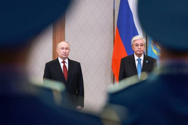 KAZAKHSTAN, ASTANA - MAY 28, 2026: Russia s President Vladimir Putin (L) and Kazakhstan s President Kassym-Jomart Tokayev are seen during a welcome ceremony at the Independence Palace. Alexander Shcherbak TASS  93123481