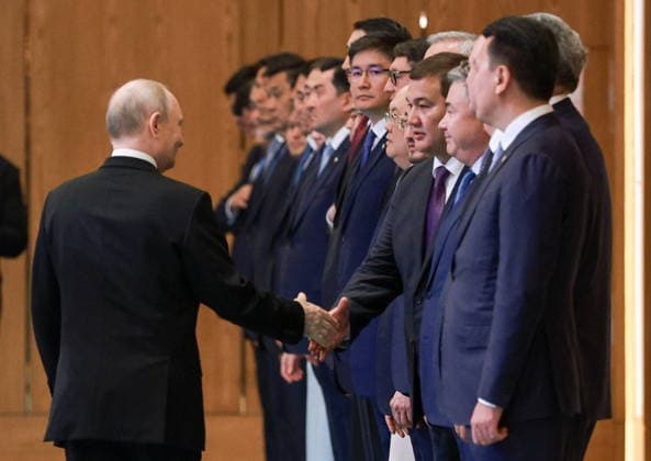KAZAKHSTAN, ASTANA - MAY 28, 2026: Russia s President Vladimir Putin (L) is seen during a welcome ceremony at the Independence Palace. Alexander Shcherbak TASS  93123469