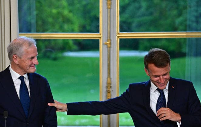 President Macron And Norwegian PM Gahr Store Press Conference - Paris President Emmanuel Macron receives Jonas Gahr Store, Prime Minister of the Kingdom of Norway, at the Elysée Palace in Paris, France on May 27, 2026, with discussions focusing on strengthening defense cooperation between the two countries. Photo by Christian Liewig Pool ABACAPRESS.COM Paris France  Copyright: xLiewigxChristian Pool ABACAx