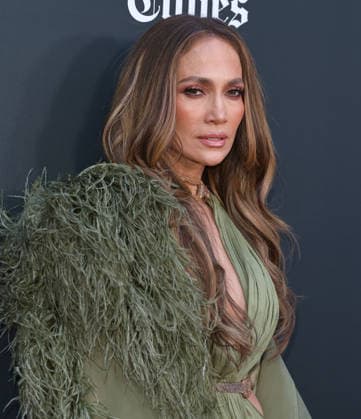 25th Edition Of The Los Angeles Latino International Film Festival - Opening Night HOLLYWOOD, LOS ANGELES, CALIFORNIA, USA - MAY 27: Jennifer Lopez wearing a Bronx Banco Brielle Sage Diamond Gown with a Tyler Ellis clutch arrives at the 25th Edition Of The Los Angeles Latino International Film Festival - Opening Night held at the TCL Chinese Theatre IMAX at Ovation Hollywood on May 27, 2026 in Hollywood, Los Angeles, California, United States. Hollywood TCL Chinese Theatre IMAX at Ovation Hollywood California United States Copyright: xImagexPressxAgencyx