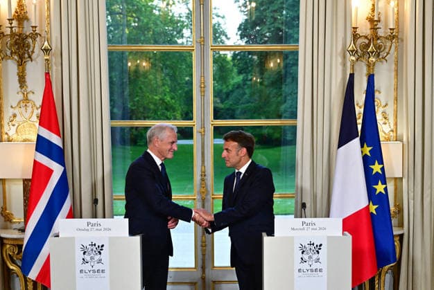 President Macron And Norwegian PM Gahr Store Press Conference - Paris President Emmanuel Macron receives Jonas Gahr Store, Prime Minister of the Kingdom of Norway, at the Elysée Palace in Paris, France on May 27, 2026, with discussions focusing on strengthening defense cooperation between the two countries. Photo by Christian Liewig Pool ABACAPRESS.COM Paris France  Copyright: xLiewigxChristian Pool ABACAx
