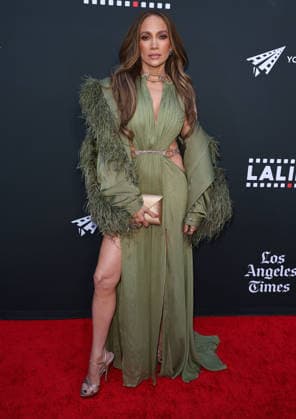 25th Edition Of The Los Angeles Latino International Film Festival - Opening Night HOLLYWOOD, LOS ANGELES, CALIFORNIA, USA - MAY 27: Jennifer Lopez wearing a Bronx Banco Brielle Sage Diamond Gown with a Tyler Ellis clutch arrives at the 25th Edition Of The Los Angeles Latino International Film Festival - Opening Night held at the TCL Chinese Theatre IMAX at Ovation Hollywood on May 27, 2026 in Hollywood, Los Angeles, California, United States. Hollywood TCL Chinese Theatre IMAX at Ovation Hollywood California United States Copyright: xImagexPressxAgencyx
