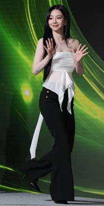 S. Korean girl group Aespa S. Korean girl group Aespa Karina, a member of South Korean girl group Aespa, attends a showcase in Seoul on May 28, 2026, to promote the release of the group s second album Lemonade. (Yonhap) 2026-05-28 16:19:26 < 1980-2026 YONHAPNEWS AGENCY. .> ¼­¿ïÆ¯º°½Ã EDITORIAL USE ONLY  Copyright: xx PYH2026052819040034400 YonhapxNewsx yonphotos252764