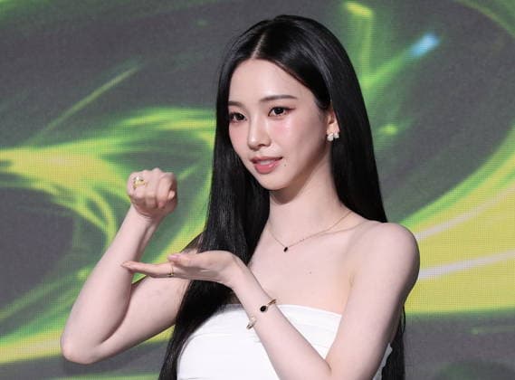 S. Korean girl group Aespa S. Korean girl group Aespa Karina, a member of South Korean girl group Aespa, poses for a photo during a showcase in Seoul on May 28, 2026, to promote the release of the group s second album Lemonade. (Yonhap) 2026-05-28 16:20:54 < 1980-2026 YONHAPNEWS AGENCY. .> ¼­¿ïÆ¯º°½Ã EDITORIAL USE ONLY  Copyright: xx PYH2026052819130034400 YonhapxNewsx yonphotos252770