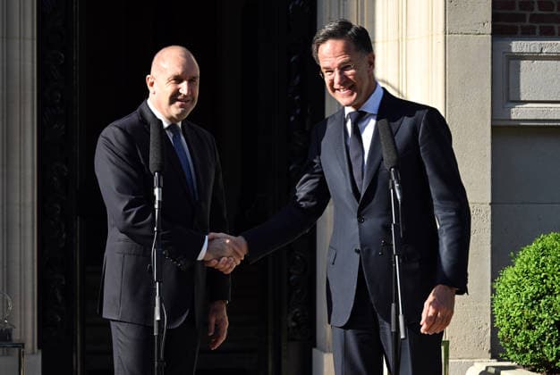 Mark Rutte and Rosen Jelyazkov address press ahead of bilateral talks in Brussels BRUSSELS, BELGIUM - MAY 28: NATO Secretary General Mark Rutte (R) and Bulgarian Prime Minister Rosen Jelyazkov (L) hold a joint press statement before their meeting at the NATO Headquarters in Brussels, Belgium, on May 28, 2026. Dursun Aydemir Anadolu Brussels Belgium. Editorial use only. Please get in touch for any other usage.  Copyright: x2026xAnadoluxDursunxAydemirx