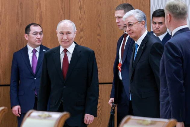 KAZAKHSTAN, ASTANA - MAY 28, 2026: Russia s President Vladimir Putin (2nd L) and Kazakhstan s President Kassym-Jomart Tokayev (3rd R) are seen ahead of Kazakh-Russian talks at the Independence Palace. Alexander Shcherbak TASS  93124302