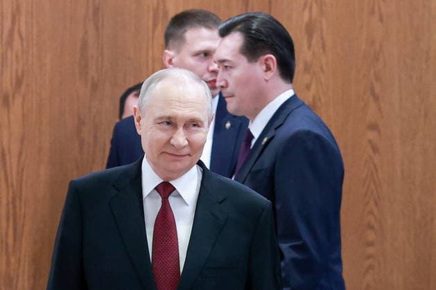 KAZAKHSTAN, ASTANA - MAY 28, 2026: Russia s President Vladimir Putin (front) looks on ahead of Kazakh-Russian talks at the Independence Palace. Alexander Shcherbak TASS  93124303