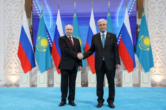 KAZAKHSTAN, ASTANA - MAY 28, 2026: Russia s President Vladimir Putin (L) and Kazakhstan s President Kassym-Jomart Tokayev shake hands during a meeting at the Independence Palace. Alexander Kazakov Russian Presidential Press and Information Office TASS  93125141
