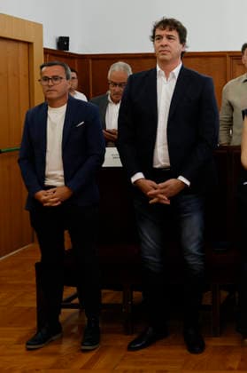 David Sanchez (R), brother of Spanish Prime Minister Pedro Sanchez, and former leader of the Extremadura branch of ruling party PSOE, Miguel Angel Gallardo (L) attend to the trial held in the regional Court of Badajoz, Spain on 28 May 2026 in the case of David Sanchez alleged irregular hiring as the head of the performing arts office within the provincial government of Badajoz. Sanchez, who resigned from the post in February face the charges of alleged embezzlement and influence peddling related to his appointment. The brother of Prime Minister David Sanchez face a trial for his allegedly irregular hiring as the head of the performing arts office !ACHTUNG: NUR REDAKTIONELLE NUTZUNG!  Copyright: xBallesterosx GRAF5519 20260528-55020424580_1