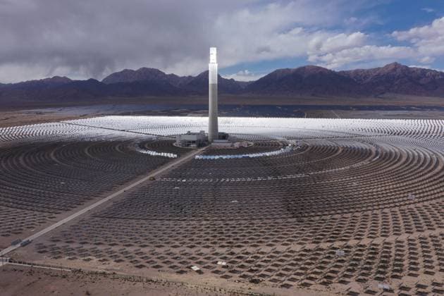 Solar Thermal Power Plant HAIXI, CHINA - MAY 28, 2026 - Aerial view of the Zhongkong Delingha 50 MW solar thermal power plant, one of China s first demonstration projects for solar thermal power generation, in Delingha City, Haixi Prefecture, Qinghai Province, China on May 28, 2026. Haixi Qinghai China  Copyright: xCFOTOx i1779991963505