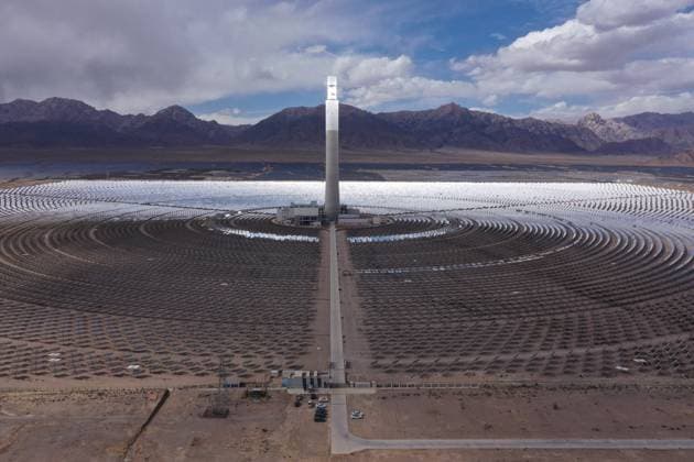 Solar Thermal Power Plant HAIXI, CHINA - MAY 28, 2026 - Aerial view of the Zhongkong Delingha 50 MW solar thermal power plant, one of China s first demonstration projects for solar thermal power generation, in Delingha City, Haixi Prefecture, Qinghai Province, China on May 28, 2026. Haixi Qinghai China  Copyright: xCFOTOx i1779991963923