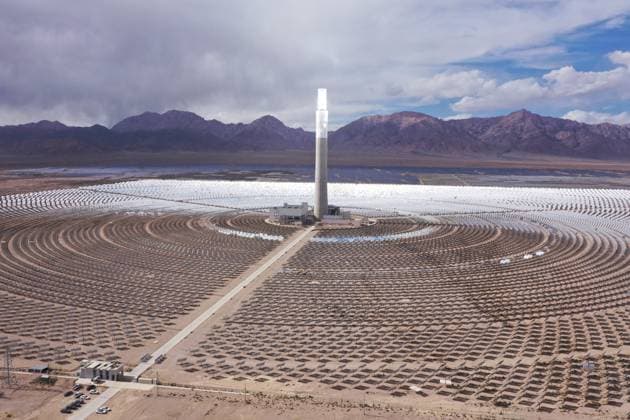 Solar Thermal Power Plant HAIXI, CHINA - MAY 28, 2026 - Aerial view of the Zhongkong Delingha 50 MW solar thermal power plant, one of China s first demonstration projects for solar thermal power generation, in Delingha City, Haixi Prefecture, Qinghai Province, China on May 28, 2026. Haixi Qinghai China  Copyright: xCFOTOx i1779991965652