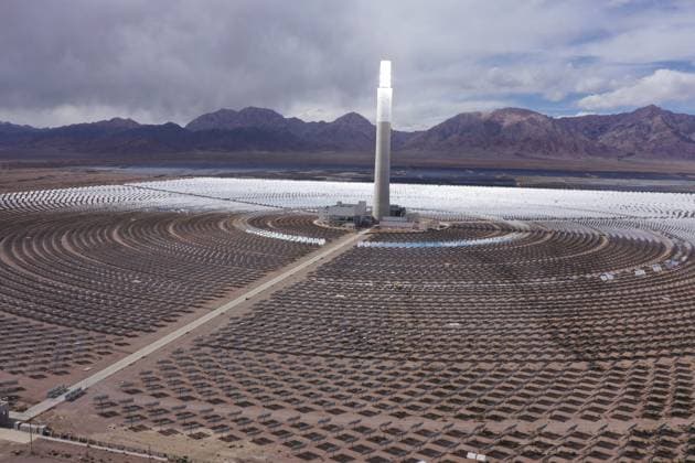 Solar Thermal Power Plant HAIXI, CHINA - MAY 28, 2026 - Aerial view of the Zhongkong Delingha 50 MW solar thermal power plant, one of China s first demonstration projects for solar thermal power generation, in Delingha City, Haixi Prefecture, Qinghai Province, China on May 28, 2026. Haixi Qinghai China  Copyright: xCFOTOx i1779991966227