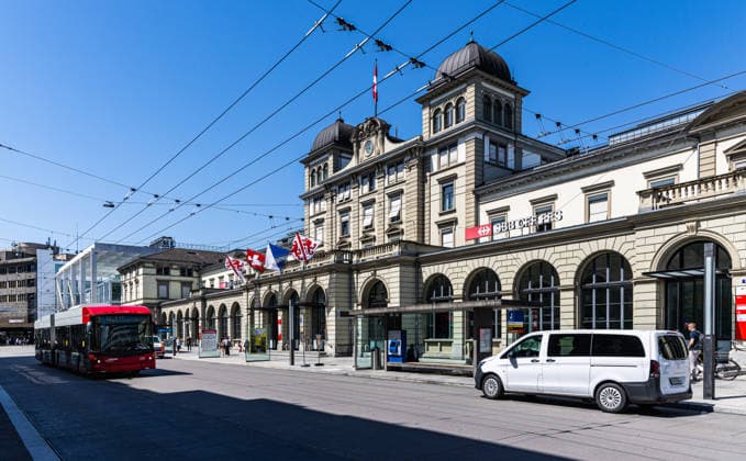 Knife attack with multiple injuries, Winterthur, Switzerland Winterthur, Switzerland, 28th May 2026:A few hours after the knife attack at Winterthur train station, the police are still visibly present. A total of four people were injured, some seriously. *** Knife attack with multiple injuries, Winterthur, Switzerland Winterthur, Switzerland, 28th May 2026 A few hours after the knife attack at Winterthur train station, the police are still visibly present A total of four people were injured, some seriously Copyright: xAndreasxHaasx
