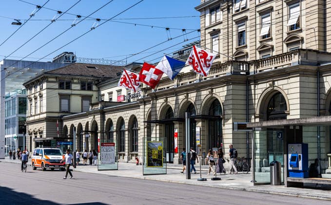 Knife attack with multiple injuries, Winterthur, Switzerland Winterthur, Switzerland, 28th May 2026:A few hours after the knife attack at Winterthur train station, the police are still visibly present. A total of four people were injured, some seriously. *** Knife attack with multiple injuries, Winterthur, Switzerland Winterthur, Switzerland, 28th May 2026 A few hours after the knife attack at Winterthur train station, the police are still visibly present A total of four people were injured, some seriously Copyright: xAndreasxHaasx