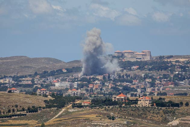 Israel airstrikes southern Lebanon during the second day of Eid al-Adha NABATIEH, LEBANON - MAY 28: Smoke rises after Israeli forces carried out airstrikes on the rural outskirts of Nabatieh on the second day of Eid al-Adha, in southern Lebanon on May 28, 2026. Ramiz Dallah Anadolu Nabatieh Lebanon. Editorial use only. Please get in touch for any other usage.  Copyright: x2026xAnadoluxRamizxDallahx