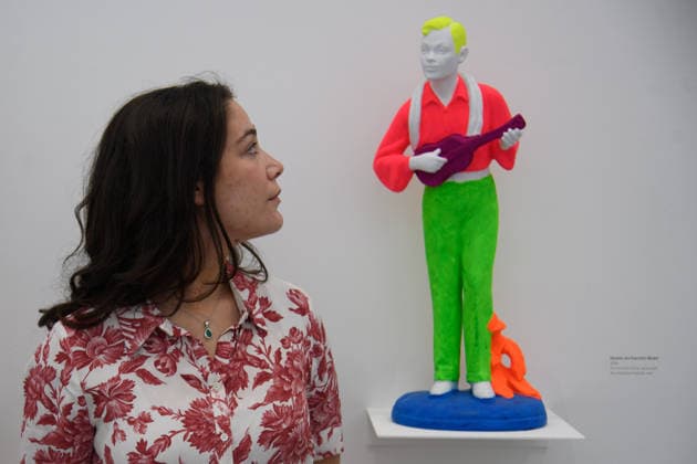 Jack White: These Thoughts May Disappear Exhibition Photocall at Newport Street Gallery, London Staff members pose with Ukulele Joe Futuristic Model by Jack White at a photocall for Jack White: These Thoughts May Disappear Exhibition at Newport Street Gallery, London, England, UK on Thursday 28 May, 2026. The exhibition runs from Friday 29th May 2026 to Sunday 13th September 2026, Credit:Justin Ng Avalon UK, England, London, Newport Street Gallery  Copyright: xJustinxNgx xAvalonx 1106235728