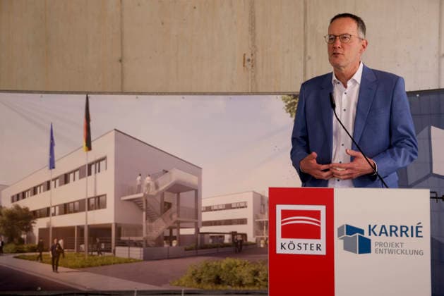 Richtfest des Neubau Zollamt Mainz und Finanzkontrolle Schwarzarbeit (FKS) im Mainzer Stadtteil Hechtsheim, Festredner Michael Ebling Minister für Wirtschaft, Tourismus, Energie und Klima des Landes Rheinland-Pfalz 28.05.26 *** Topping-out ceremony for the new Mainz customs office and FKS financial control unit in the Mainz district of Hechtsheim, keynote speaker Michael Ebling Minister for Economic Affairs, Tourism, Energy and Climate of the State of Rhineland-Palatinate 28 05 26