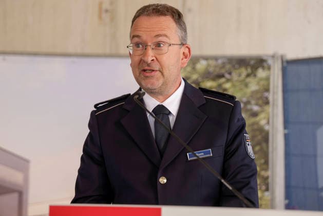 Richtfest des Neubau Zollamt Mainz und Finanzkontrolle Schwarzarbeit (FKS) im Mainzer Stadtteil Hechtsheim, Festredner Regierungsdirektor René Borm, Leiter des Hauptzollamts Koblenz 28.05.26 *** Topping-out ceremony for the new Mainz Customs Office and Financial Control of Clandestine Employment FKS in the Mainz district of Hechtsheim, keynote speaker Government Director René Borm, Head of the Main Customs Office in Koblenz 28 05 26