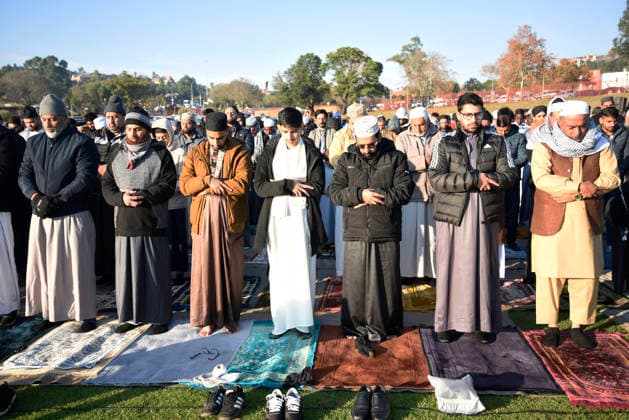 May 28, 2026, Pretoria, Gauteng, South Africa: Thousands of Muslims from Pretoria participated in Eid al-Adha celebrations in Laudium ,on May 28, 2026, in Pretoria,South Africa . The Festival of Sacrifice commemorates Prophet Ibrahim™s unwavering devotion to God, honoring his willingness to sacrifice his son Ismail as an act of obedience. Pretoria South Africa  - ZUMAd214 20260528_znp_d214_007 Copyright: xManashxDasx