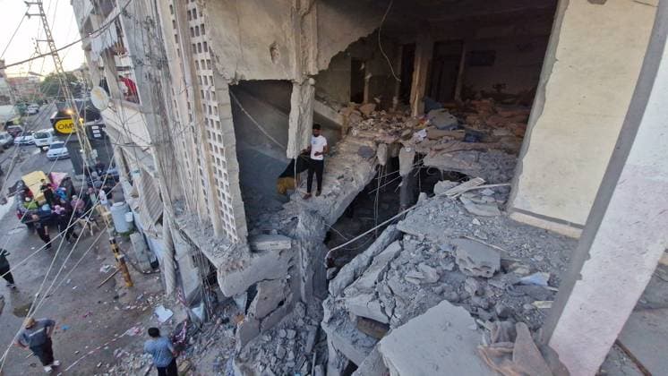 Damage reported after Israeli airstrike in southern Lebanon SAIDA, LEBANON - MAY 28: Residents inspect the damage after an Israeli airstrike targeted a house, causing material damage to the targeted building and nearby structures, in the city of Saida, southern Lebanon, on May 28, 2026. Mohammad Abushama Anadolu Saida Lebanon. Editorial use only. Please get in touch for any other usage.  Copyright: x2026xAnadoluxMohammadxAbushamax