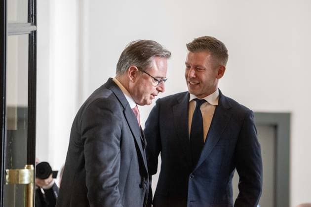 Prime Minister Bart De Wever (L) and Hungary Prime Minister Peter Magyar (R) are pictured at a diplomatic meeting between the Prime Ministers of Hungary and Belgium in Brussels, Thursday 28 May 2026.  JONASxROOSENS 175283538