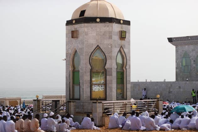 Eid al-Adha prayer on the beach in Dakar DAKAR, SENEGAL - MAY 28: Followers of the Layene order perform the Eid al-Adha prayer dressed in white on the beach in Dakar, Senegal where the first day of Eid al-Adha is being observed today on May 28, 2026. In the Yoff district of the capital Dakar, thousands gathered on the beach around the tomb of Seydina Limamou Laye, the founder of the Layene order, for the Eid prayer. Cem Ozdel Anadolu Dakar Senegal. Editorial use only. Please get in touch for any other usage.  Copyright: x2026xAnadoluxCemxOzdelx