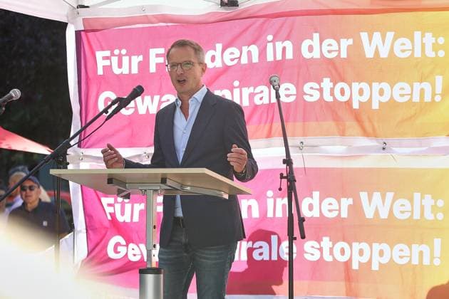 Berlin, Deutschland, 28.05.2026: Lucie-Leydicke-Platz: BSW-Demo mit Sahra Wagenknecht: Alexander King *** Berlin, Germany, 28 05 2026 Lucie Leydicke Platz BSW Demo with Sahra Wagenknecht Alexander King Copyright: xdtsxNachrichtenagenturx dts_121078