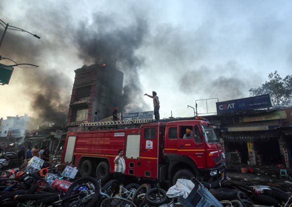 Smokes billows out from the shops as a massive fire engulfs the Rambagh market Amritsar, May 28 (ANI): Smokes billows out from the shops as a massive fire engulfs the Rambagh market, in Amritsar on Thursday. One man died. Amritsar Punjab India Copyright: xANIx ANI_20260528502