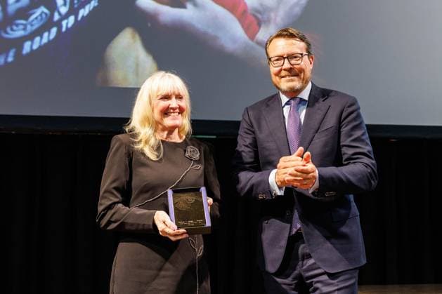 The Netherlands, 2026-05-28 17:38:05 NLD Amsterdam 20260528 - Prince Constantijn presents World Press Photo 2026 awards. In the photo: winner Carol Guzy and Prince Constantijn of Orange-Nassau of Amsberg.  Copyright: xx x