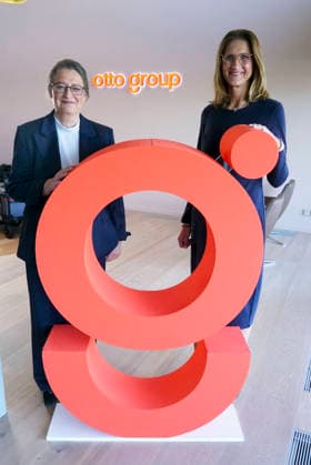 CNTV OTTOPK- Petra Scharner-Wolff, CEO, und Katy Roewer, CFO, praesentieren die Ergebnisse des abgelaufenen Jahres 25 auf der Bilanz PK der OTTO Group (OTTO Versand) in in der Otto Centrale Hamburg - Bramfeld am 28.05.2026 Hamburg Deutschland *** CNTV OTTOPK Petra Scharner Wolff, CEO, and Katy Roewer, CFO, present the results of the past year 25 at the balance sheet PK of the OTTO Group OTTO Versand at the Otto Centrale Hamburg Bramfeld on 28 05 2026 Hamburg Germany