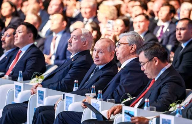 Kazakhstan Eurasian Economic Forum 9175486 28.05.2026 Belarusian President Alexander Lukashenko, Russian President Vladimir Putin, Kazakh President Kassym-Jomart Tokayev and Kyrgyz President Sadyr Japarov attend a plenary session of the 5th Eurasian Economic Forum (EEF) at the Astana Congress Centre in Astana, Kazakhstan. Alexander Kazakov Sputnik Astana Kazakhstan  Copyright: xAlexanderxKazakovx