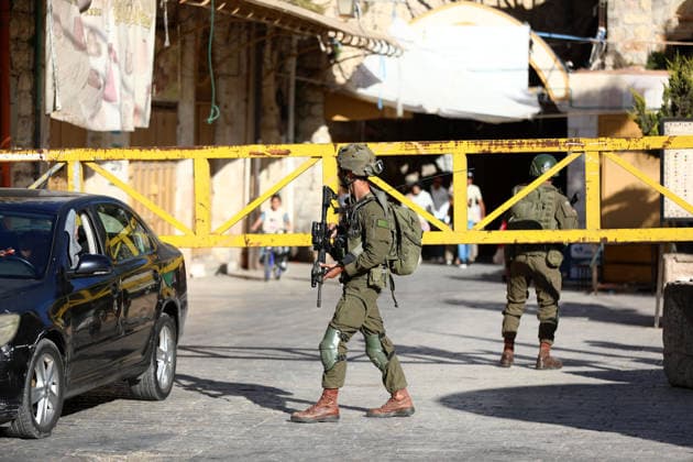 Israeli violations against Palestinians continue HEBRON, WEST BANK, PALESTINE - MAY 28: Israeli army closes the entrance to Old City area with barricades, restricting the movement of Palestinians on the second day of Eid al-Adha in Hebron, West Bank, Palestine on May 28, 2026. Wisam Hashlamoun Anadolu Hebron West Bank. Editorial use only. Please get in touch for any other usage.  Copyright: x2026xAnadoluxWisamxHashlamounx