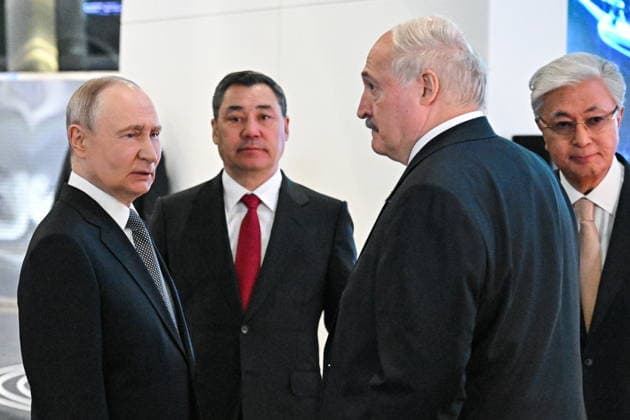 KAZAKHSTAN, ASTANA - MAY 28, 2026: Russia s President Vladimir Putin, Kyrgyzstan s President Sadyr Japarov, Belarus President Alexander Lukashenko and Kazakhstan s President Kassym-Jomart Tokayev (L-R) attend an exhibition dedicated to IT projects of the Eurasian Economic Union (EAEU) member states at the Alem.ai International Artificial Intelligence Center Astana Kazakhstan  - ZUMAt113 20260528_zaa_t113_601 Copyright: xSergeixBobylevx