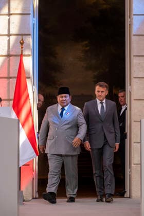 Le président de la République française Emmanuel Macron et le président indonésien Prabowo Subianto lors dune conférence de presse conjointe au palais présidentiel de lÉlysée à Paris, France, le 28 mai 2026 Xavier Popy Pool Bestimage French President Emmanuel Macron and Indonesias President Prabowo Subianto during a joint press statement at The Elysee Presidential Palace in Paris, France, on May 28, 2026 Paris France  Copyright: xXavierxPopy Pool BestimagexXavierxPopy Pool Bestimagex