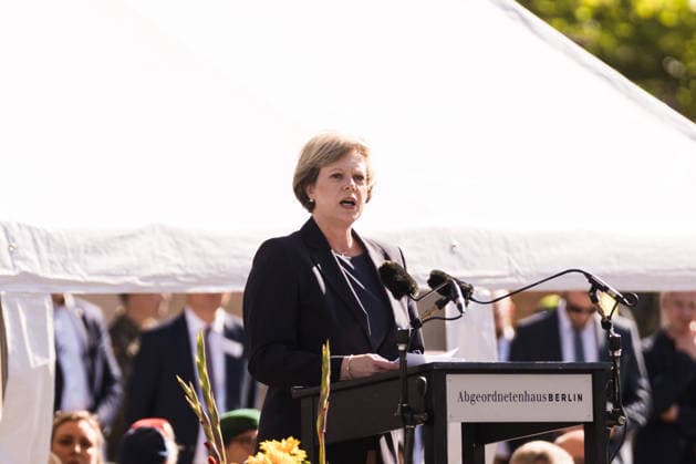 Feierliches Gelöbnis der Bundeswehr vor dem Abgeordnetenhaus von Berlin 28.05.2026, Politik, Berlin, Feierliches Gelöbnis der Bundeswehr vor dem Abgeordnetenhaus von Berlin Rede der Präsidentin des Berliner Abgeordnetenhauses Cornelia Seibeld. Berlin Abgeordnetenhaus von Berlin Berlin Deutschland *** Ceremonial pledge of the Bundeswehr in front of the Berlin House of Representatives 28 05 2026, Politics, Berlin, Ceremonial pledge of the Bundeswehr in front of the Berlin House of Representatives Speech by the President of the Berlin House of Representatives Cornelia Seibeld Berlin Berlin House of Representatives Berlin Berlin Germany Copyright: xJamesxZabelx