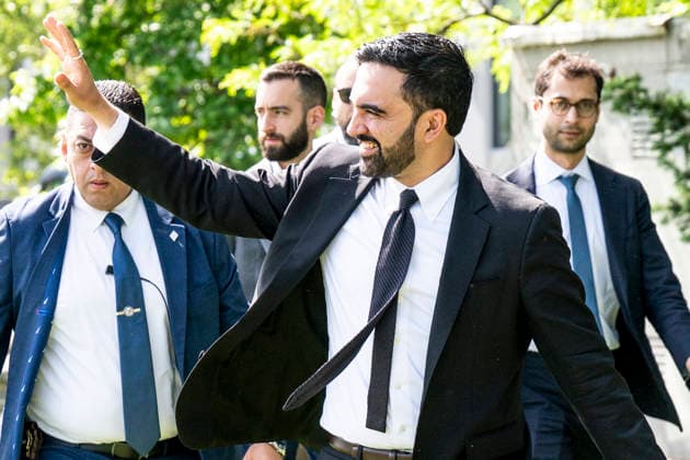 May 28, 2026, Queens, New York, United States: New York City Mayor ZOHRAN MAMDANI (D) waving while arriving for a press conference about housing in Whitey Ford Field in Queens, New York. Queens United States - ZUMAb161 20260528_aap_b161_004 Copyright: xMichaelxBrochsteinx