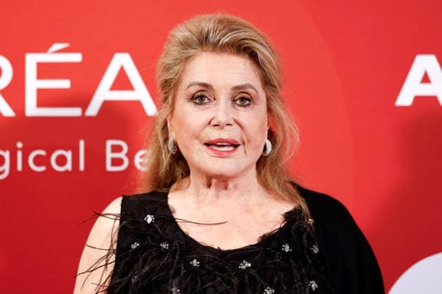 Schauspielerin Catherine Deneuve auf der Spendengala der Umbrella-Stiftung von Dr. Afschin Fatemi im Hyatt Regency Düsseldorf. Düsseldorf, 28.05.2026 NRW Deutschland *** Actress Catherine Deneuve at the fundraising gala of Dr. Afshin Fatemis Umbrella Foundation at the Hyatt Regency Düsseldorf Düsseldorf, 28 05 2026 NRW Germany Copyright: xChristophxHardtx