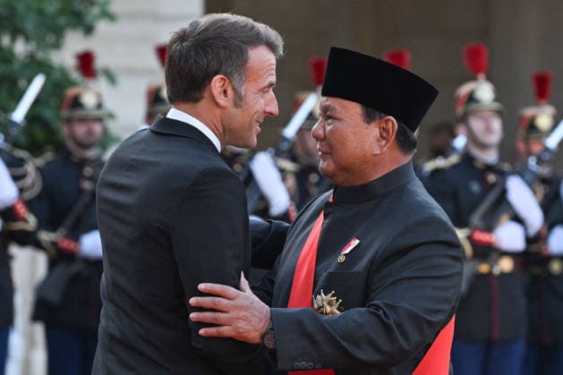 Emmanuel and Brigitte Macron welcome Prabowo Subianto for a state dinner at the Elysee FA French President Emmanuel Macron welcomes President of the Republic of Indonesia Prabowo Subianto for a state dinner as part of Indonesia s President s visit at The Elysee Presidential Palace in Paris on May 28, 2026. Photo by Firas Abdullah ABACAPRESS.COM Paris Ile-de-France France  Copyright: xAbdullahxFiras ABACAx