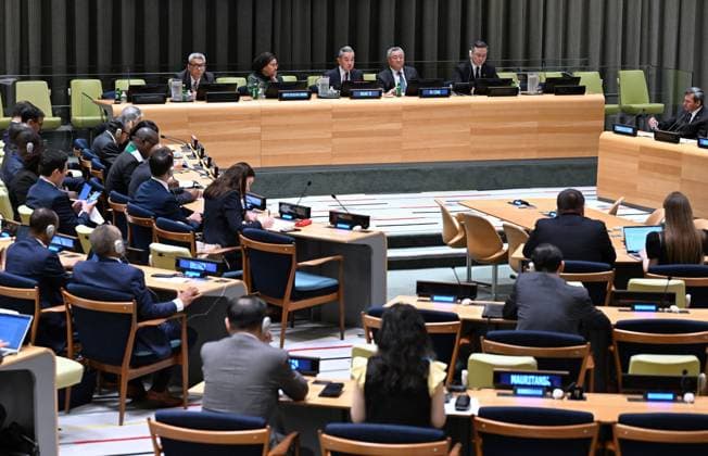(260528) -- UNITED NATIONS, May 28, 2026 -- Chinese Foreign Minister Wang Yi, also a member of the Political Bureau of the Communist Party of China Central Committee, attends a meeting of the Group of Friends of Global Governance at United Nations headquarters in New York, on May 28, 2026. ) UN-WANG YI-GROUP OF FRIENDS OF GLOBAL GOVERNANCE-MEETING LixRui 