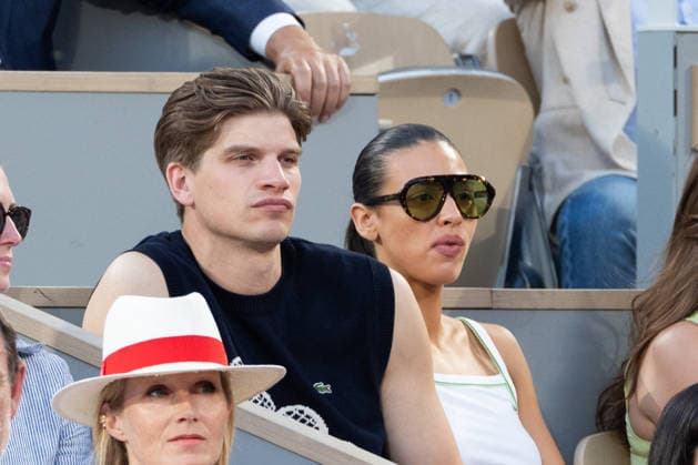 2026 French Open - Celebrities In Stand Night Session Day 5 NB Toby Huntington-Whiteley, Noa Huntington-Whiteley in stand Night Session Day 5 during the 2026 French Open at Roland Garros on May 28, 2026 in Paris, France. Photo by Nasser Berzane ABACAPRESS.COM  Copyright: xBerzanexNasser ABACAx