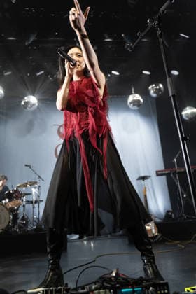 IPA85147799 - London, Sarah Kinsley live at Koko. Pictured: Sarah Kinsley  Copyright: xcristinaxmasseix xx 85147799