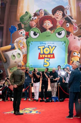 Toy Story 5 UK Launch Event - Arrivals Tom Hanks attends the Toy Story 5 UK launch event at Odeon Luxe Leicester Square on May 28, 2026 in London, England., Credit:Lounis Tiar Avalon United Kingdom, London  Copyright: xLounisxTiarx xAvalonx 1106357735