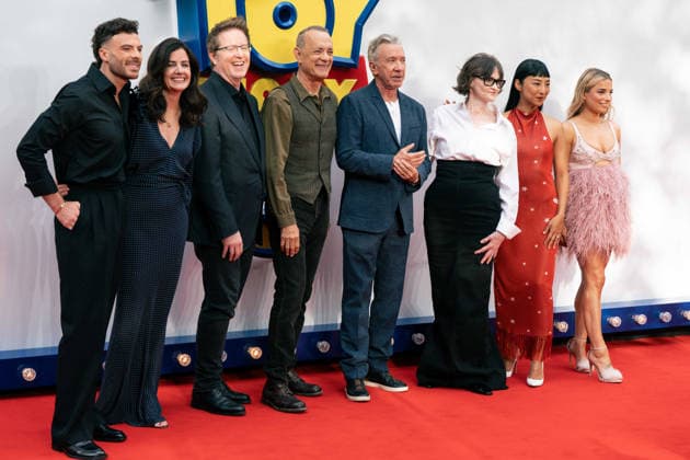 Toy Story 5 UK Launch Event - Arrivals Sian Welby, Lindsey Collins, Andrew Stanton, Tom Hanks, Tim Allen, Joan Cusack Greta Lee and Jordan North attend the Toy Story 5 UK launch event at Odeon Luxe Leicester Square on May 28, 2026 in London, England., Credit:Lounis Tiar Avalon United Kingdom, London  Copyright: xLounisxTiarx xAvalonx 1106357816