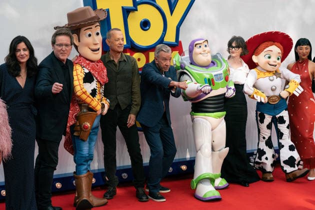 Toy Story 5 UK Launch Event - Arrivals Sian Welby, Lindsey Collins, Andrew Stanton, Tom Hanks, Tim Allen, Joan Cusack Greta Lee and Jordan North attend the Toy Story 5 UK launch event at Odeon Luxe Leicester Square on May 28, 2026 in London, England., Credit:Lounis Tiar Avalon United Kingdom, London  Copyright: xLounisxTiarx xAvalonx 1106358767
