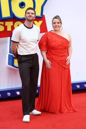 Joel Dommett und Charley Marlowe beim UK Launch Event des Animationsfilms Toy Story 5 im Odeon Luxe Leicester Square. London, 28.05.2026 *** Joel Dommett and Charley Marlowe at the UK launch event for the animated film Toy Story 5 at the Odeon Luxe Leicester Square London, 28 05 2026 Foto:xD.xJonesx xFuturexImagex toy_story_6508
