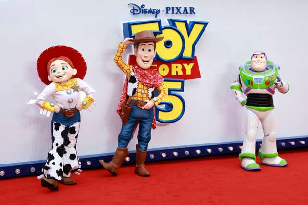 Jessie, Woody und Buzz Lightyear beim UK Launch Event des Animationsfilms Toy Story 5 im Odeon Luxe Leicester Square. London, 28.05.2026 *** Jessie, Woody and Buzz Lightyear at the UK launch event for the animated film Toy Story 5 at the Odeon Luxe Leicester Square London, 28 05 2026 Foto:xD.xJonesx xFuturexImagex toy_story_6536