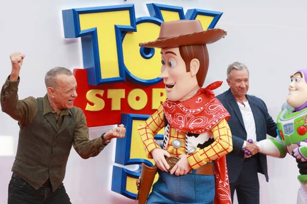 Tom Hanks, Woody, Tim Allen und Buzz Lightyear beim UK Launch Event des Animationsfilms Toy Story 5 im Odeon Luxe Leicester Square. London, 28.05.2026 *** Tom Hanks, Woody, Tim Allen and Buzz Lightyear at the UK launch event for the animated film Toy Story 5 at the Odeon Luxe Leicester Square London, 28 05 2026 Foto:xD.xJonesx xFuturexImagex toy_story_6543
